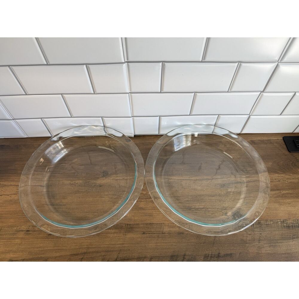 2 Vintage Pyrex 9.5 Inch Deep Dish Scalloped Rim Glass Pie Plate #C209